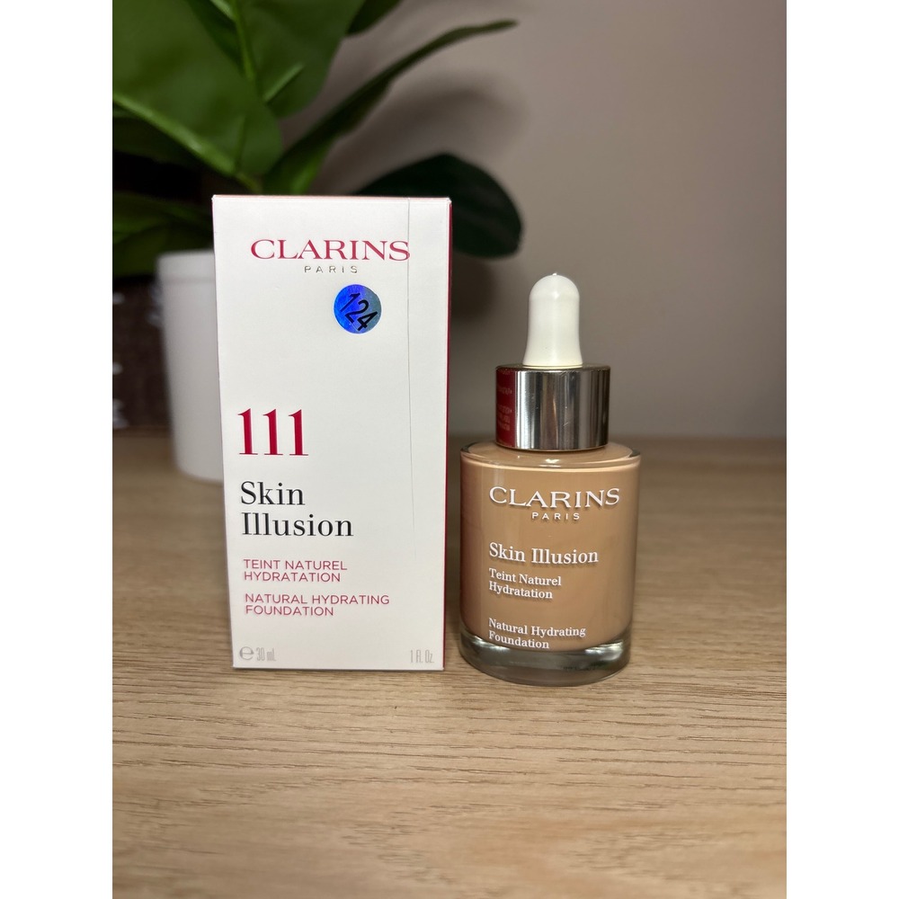 Clarins Skin Illusion Natural Hydrating Foundation 111 Auburn 30ml Serum Baseā